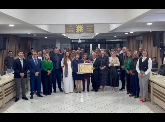 Professor Evaristo agora é cidadão honorário do Paraná
